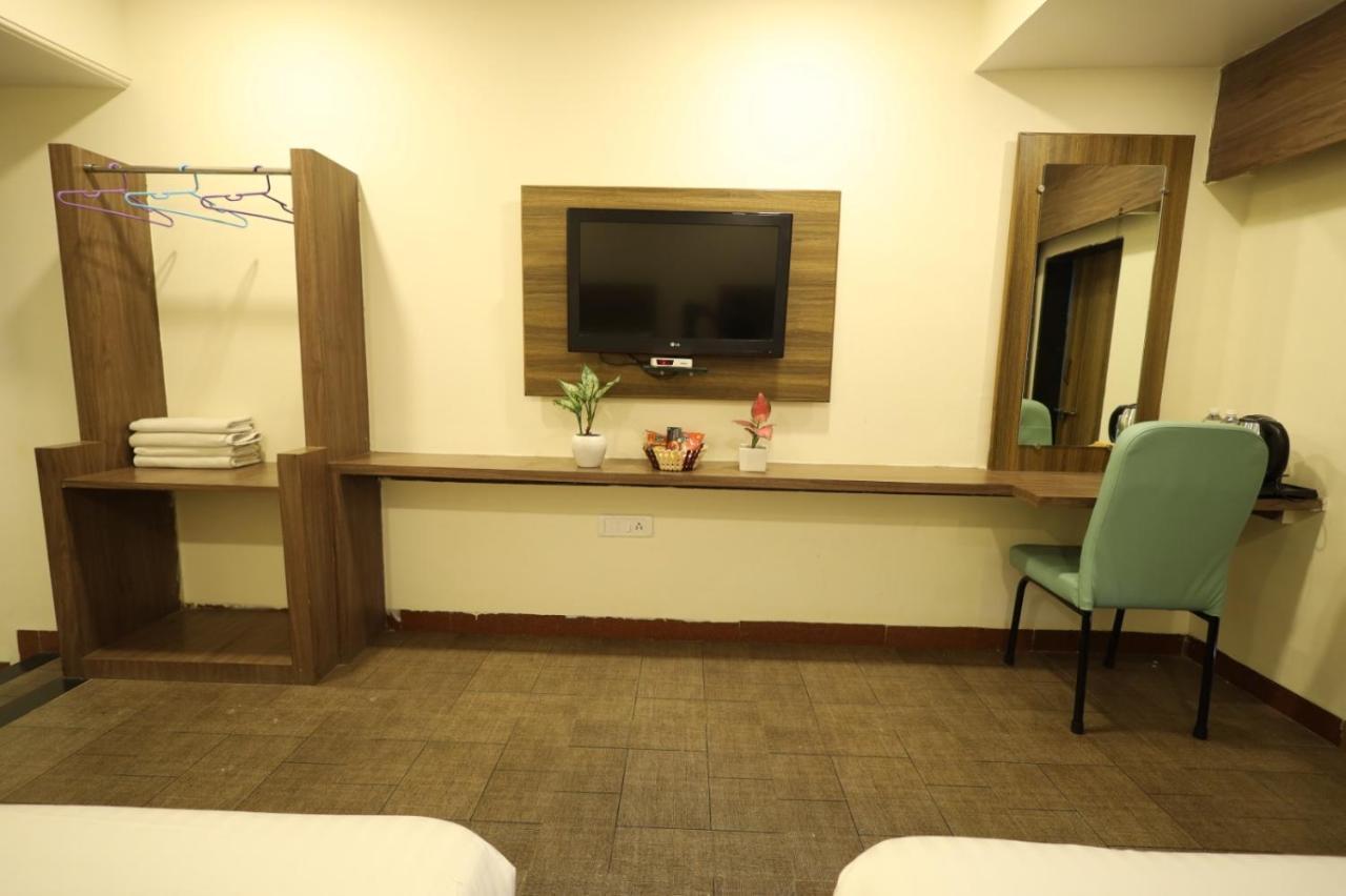 Saish Hotel Sirdi Kültér fotó